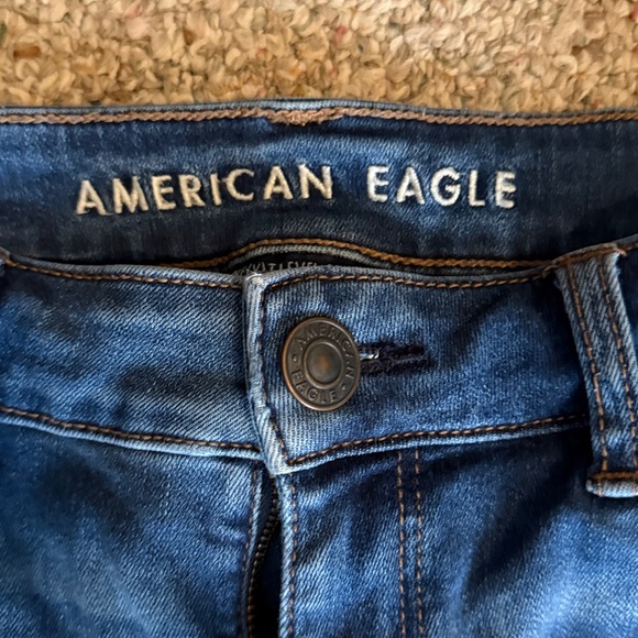American Eagle Blue Denim Jeans - Picture 2 of 4